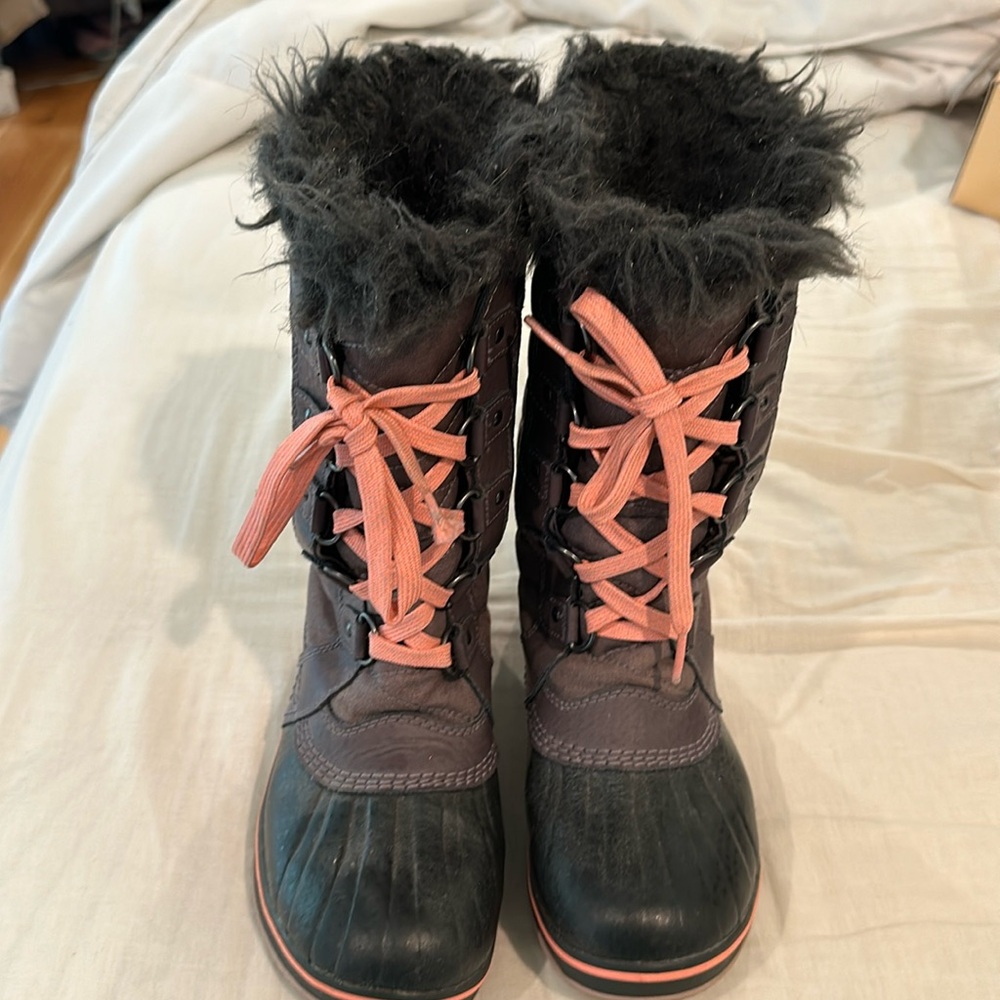 Girls Sorel winter boots